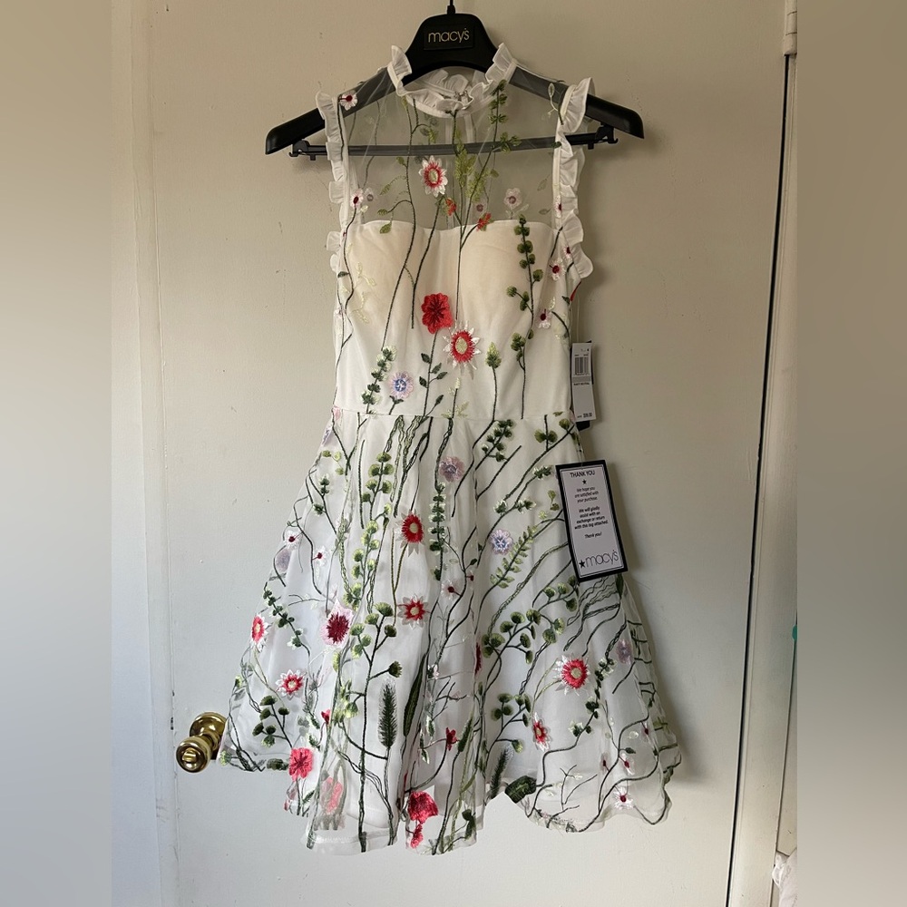 CITY STUDIO PARTY DRESS